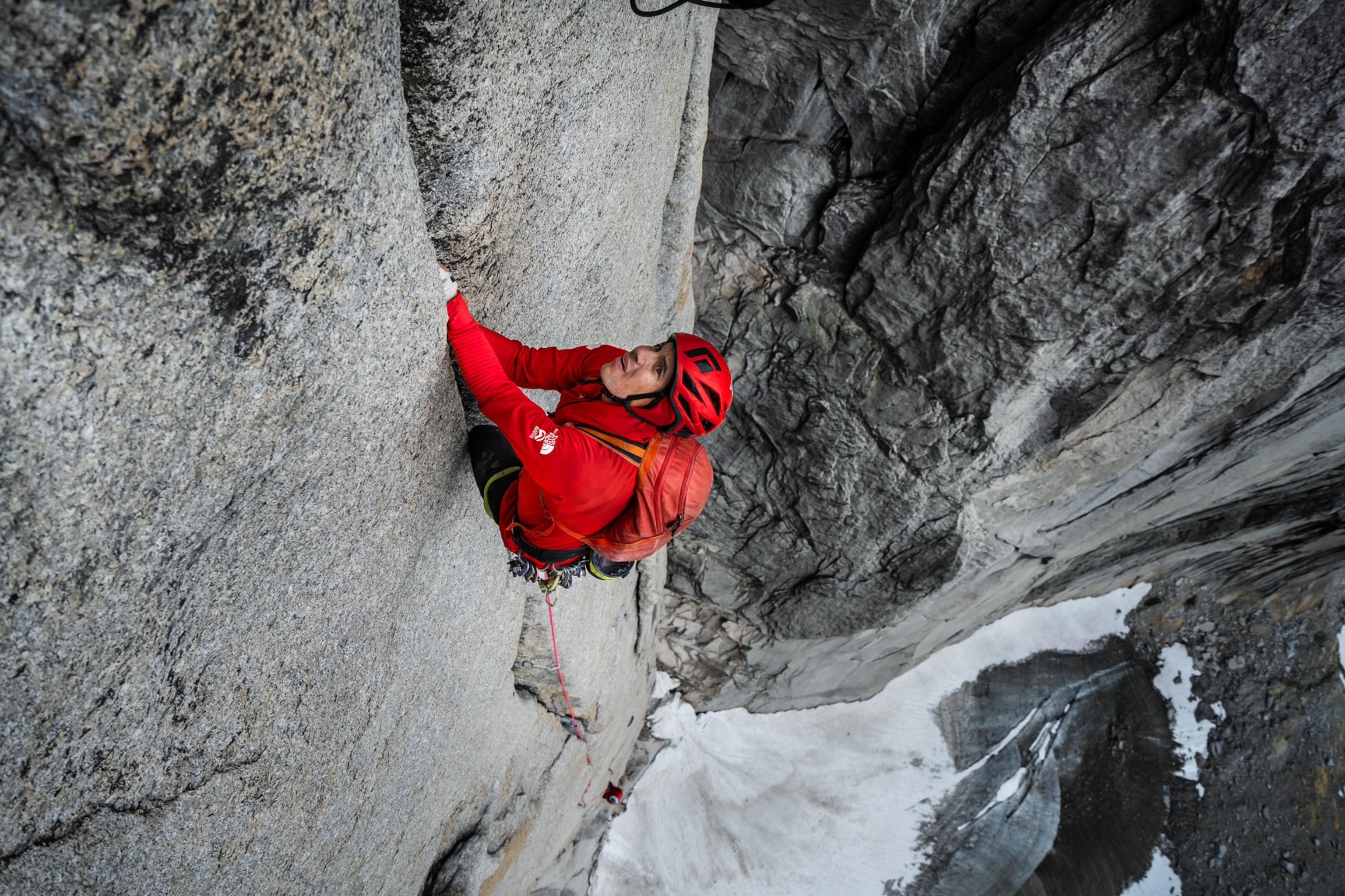 High Angle shot of Honnold Climbing.