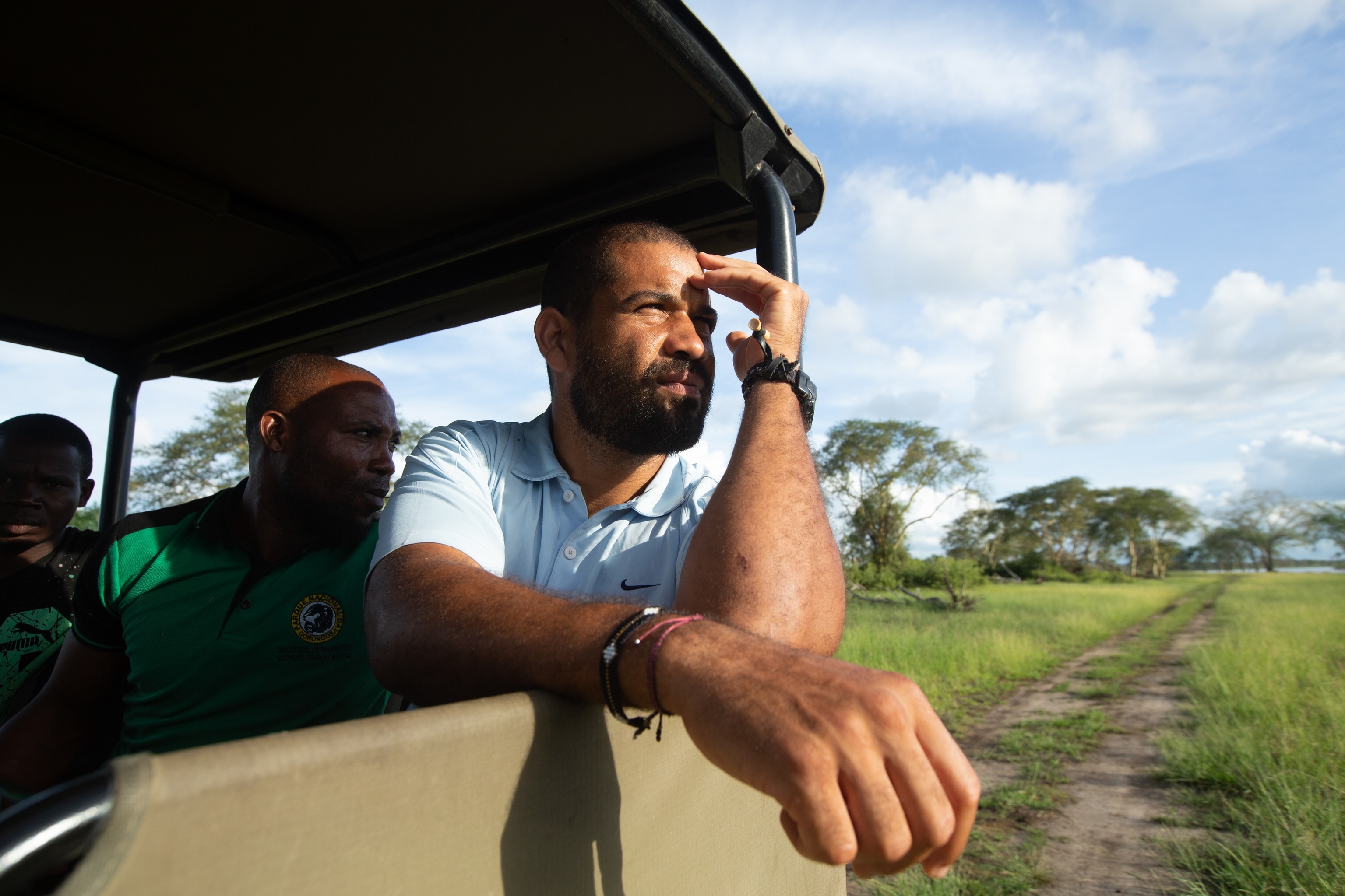 Kerllen Costa as Expedition Leader through Gorongosa National Park to connect with Mozambiquean beekeepers as part of the National Geographic Okavango Wilderness Project (NGOWP) Gorongosa Beekeeping Exchange. The project helps develop sustainable economic opportunities for the wellbeing of the smallholder farmers and the incentive to preserve the landscape and wildlife in the region. March, 2022.